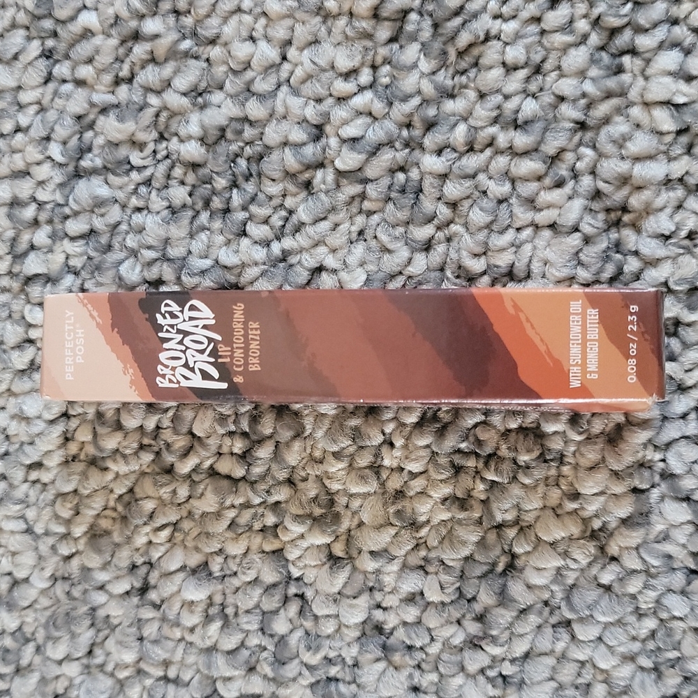 Perfectly Posh Bronzed Broad